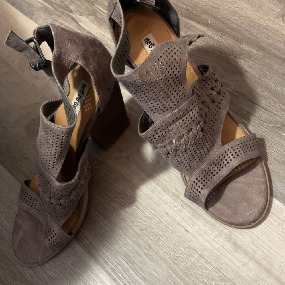 Size 10 Boutique Heels